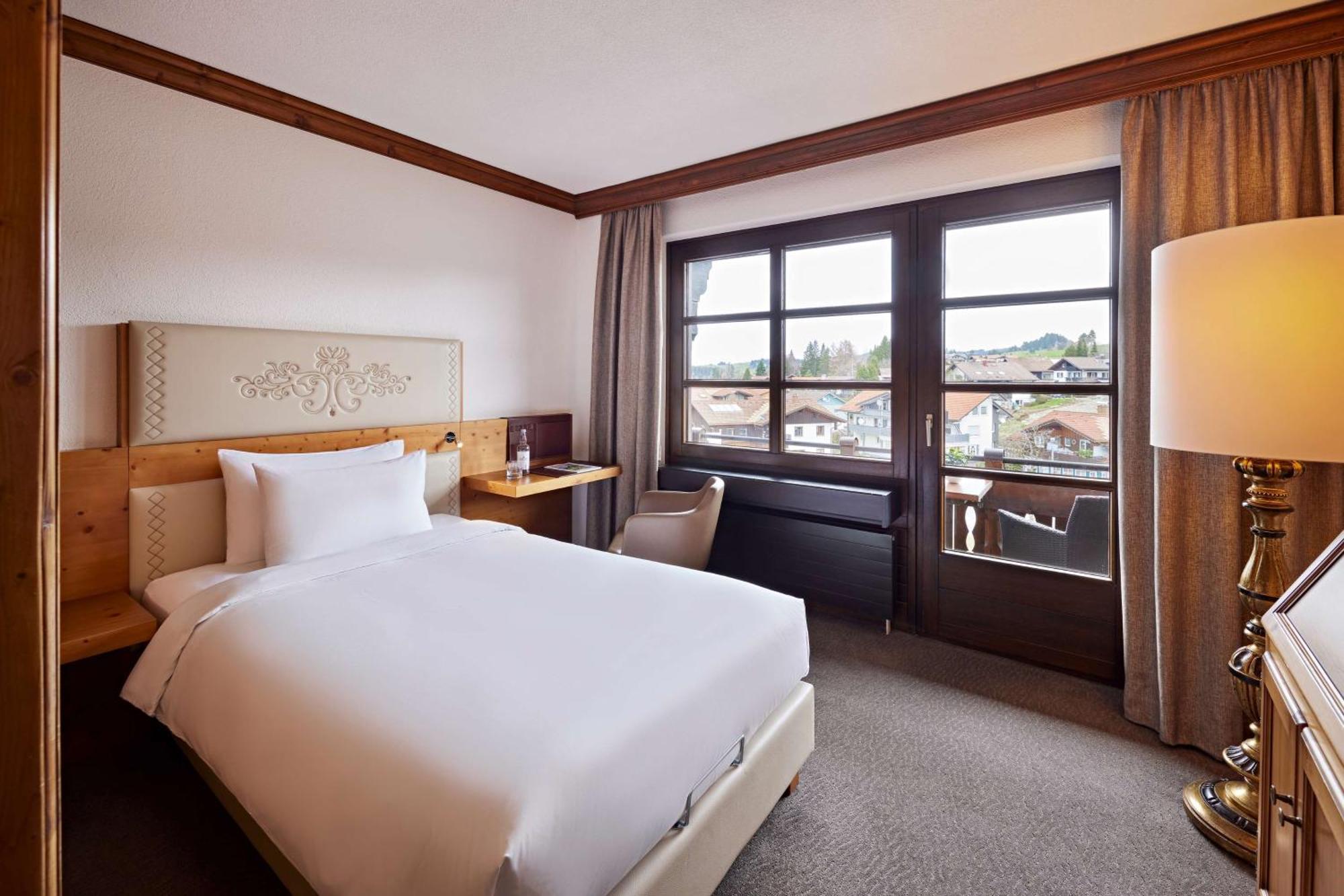 Lindner Hotel Oberstaufen Parkhotel, Part Of Jdv By Hyatt Dış mekan fotoğraf